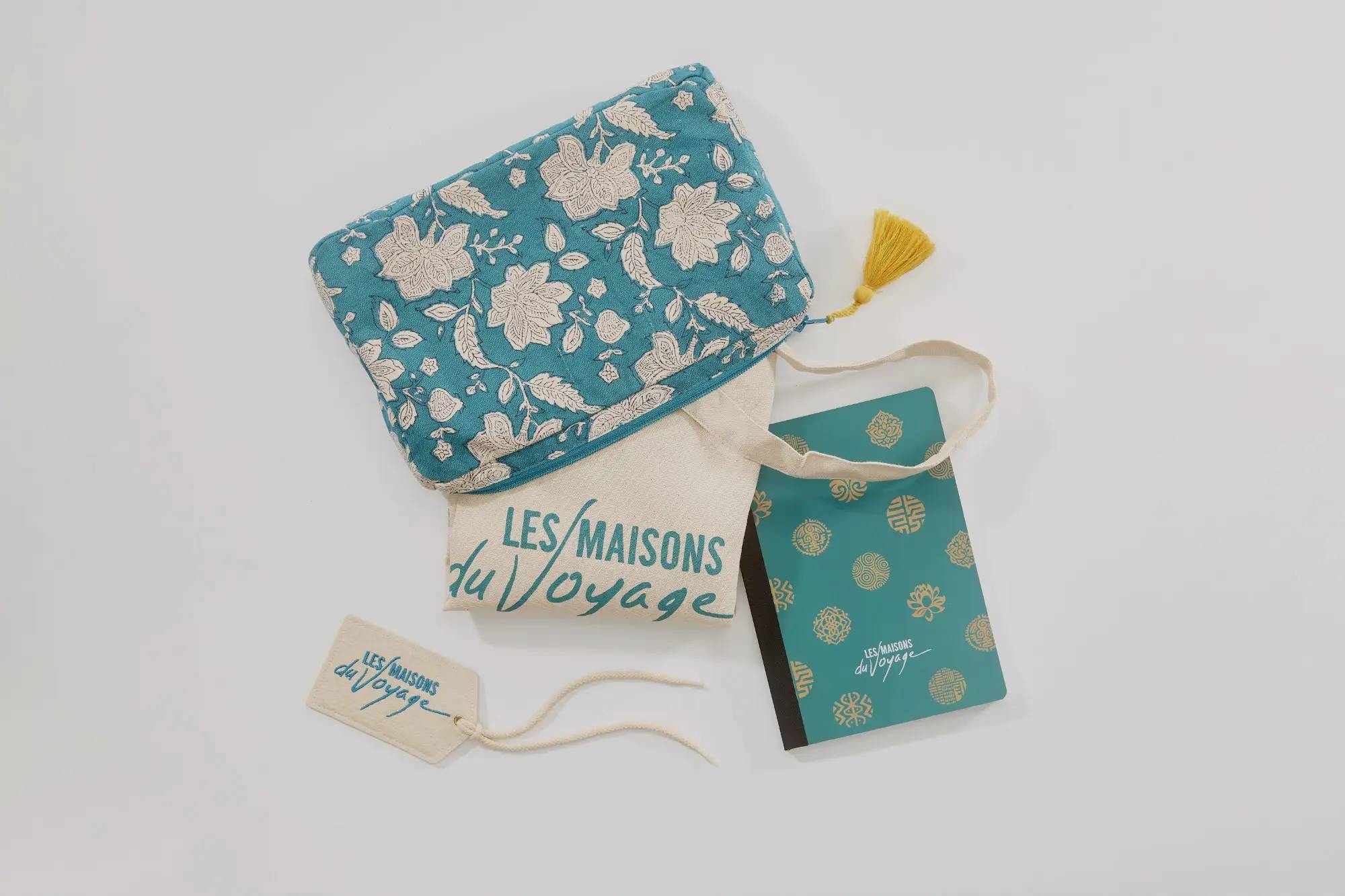 Une pochette de voyage écologique et solidaire