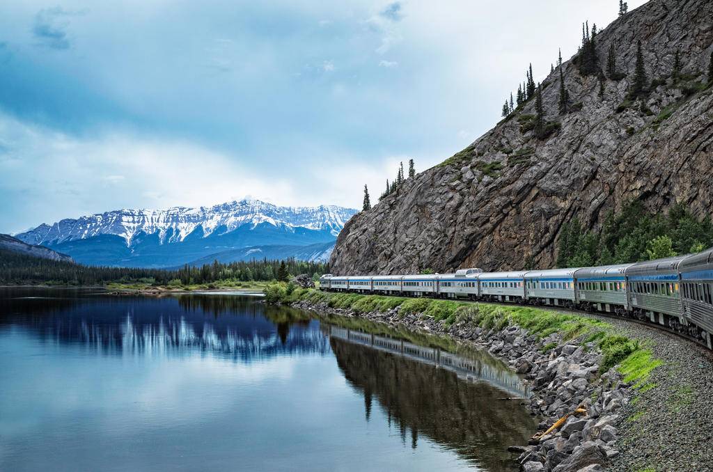 D'un océan à l'autre en train-Image