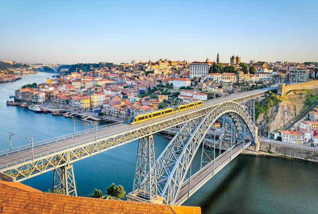 Sur les rails de Porto à Lisbonne-Image