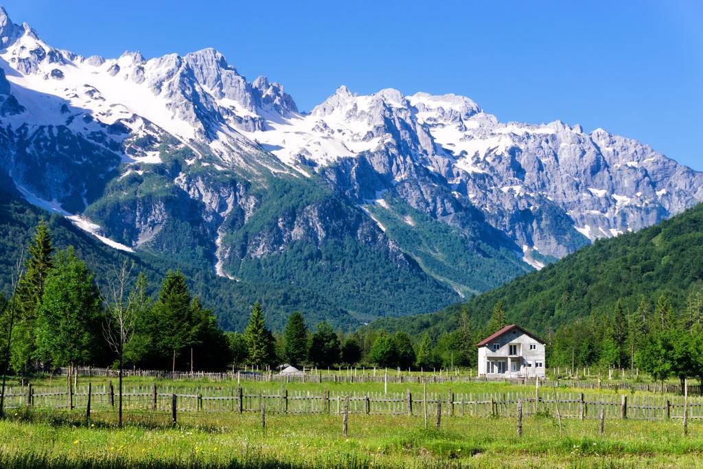 Albanie, montagnes intimes-Image
