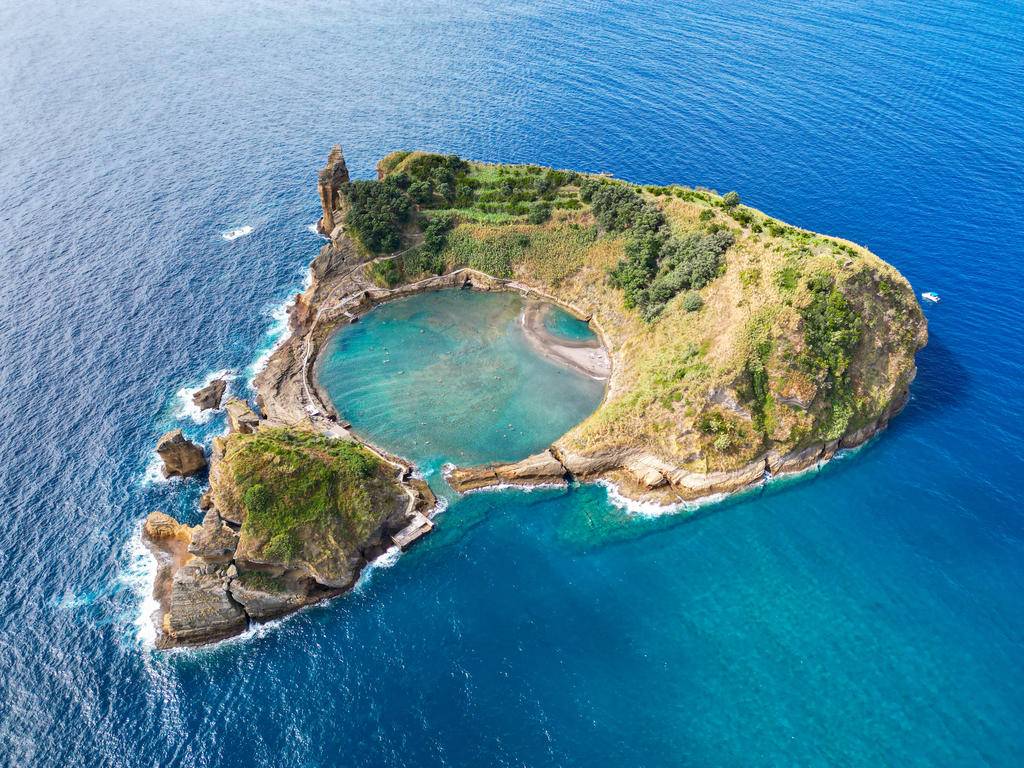 Açores, sur la route des volcans à Sao Miguel -Image