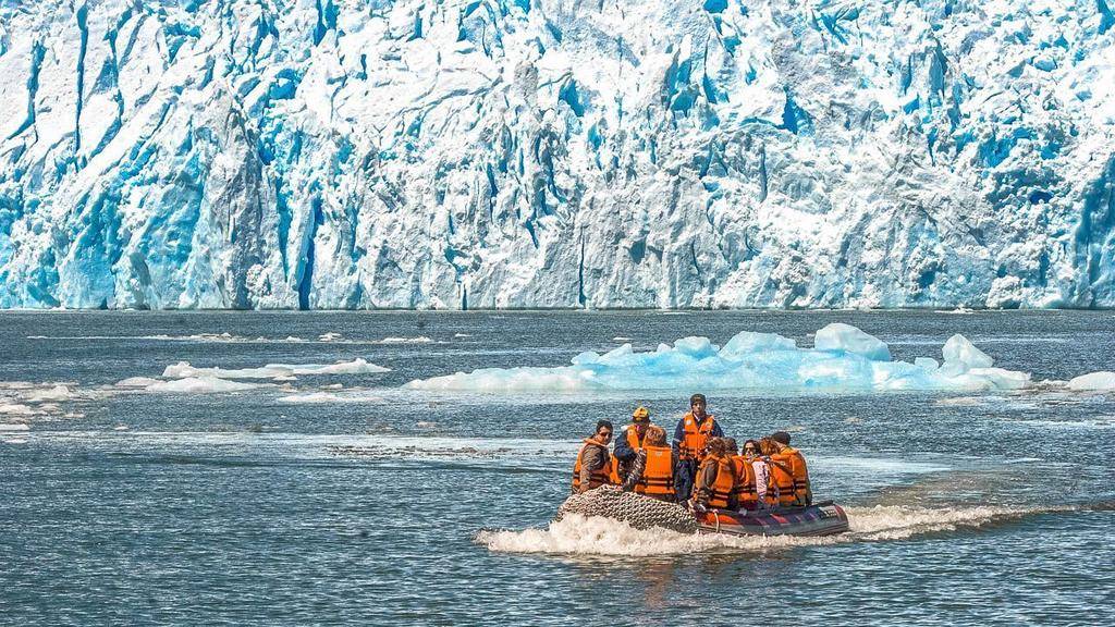 Une croisière vers le mythique Glacier San Rafael-Image