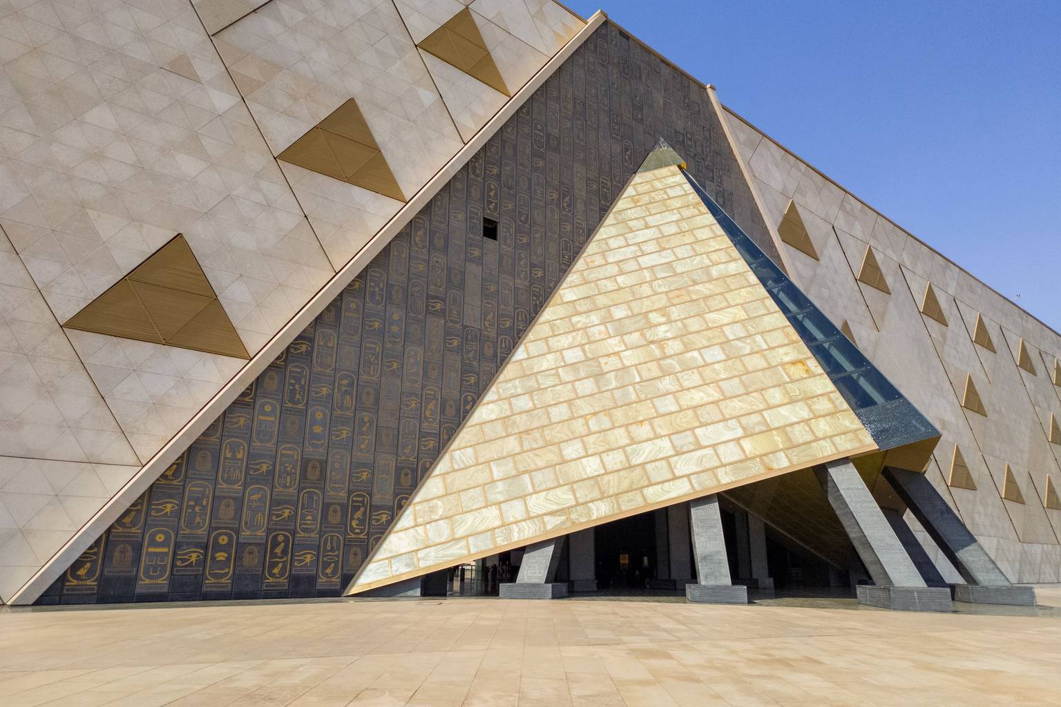 Le Grand Musée Égyptien du Caire dévoile tous ses trésors