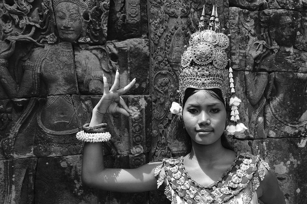 Le pays Khmer, des marches de l'empire à Angkor (9e-13e siècle)