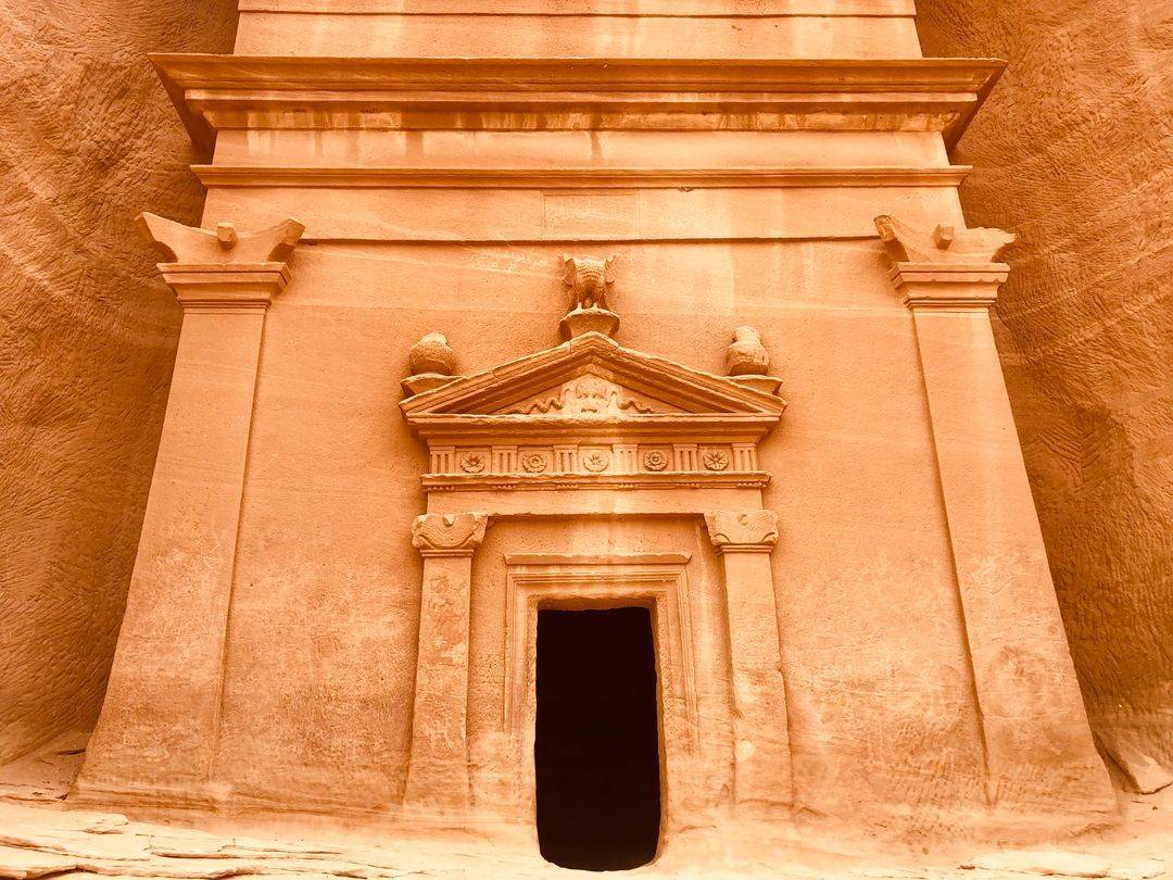 Al-Ula : la Renaissance des tombeaux du désert