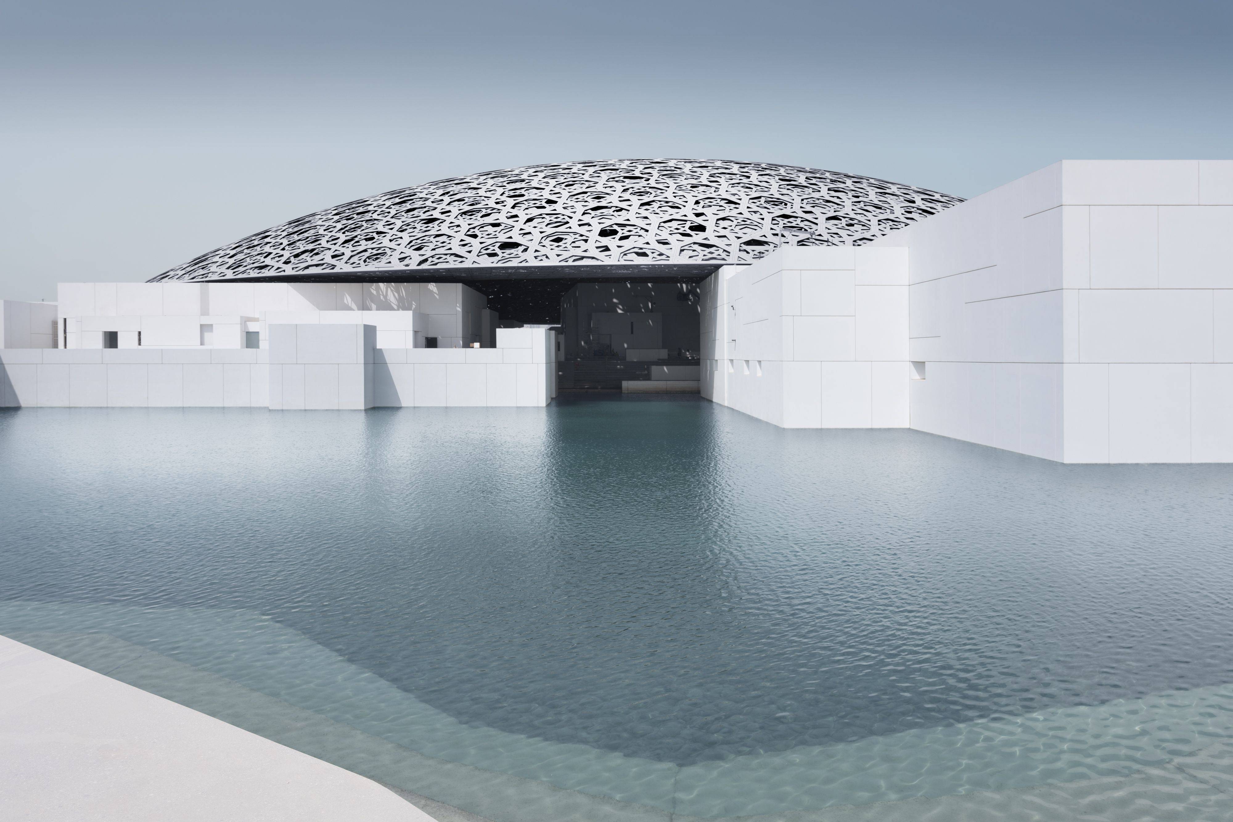 Le « Louvre des sables » ouvre ses portes à Abu Dhabi
